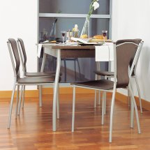 dorino_table_arranged.jpg
